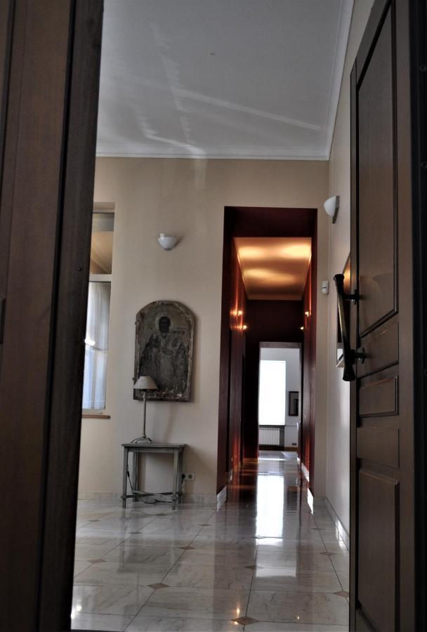 Great 144 Sq.M. Apartment In The Center Of Київ Екстер'єр фото