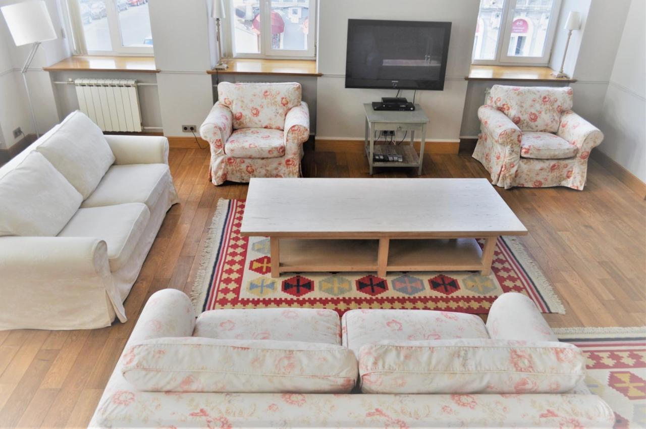 Great 144 Sq.M. Apartment In The Center Of Київ Екстер'єр фото