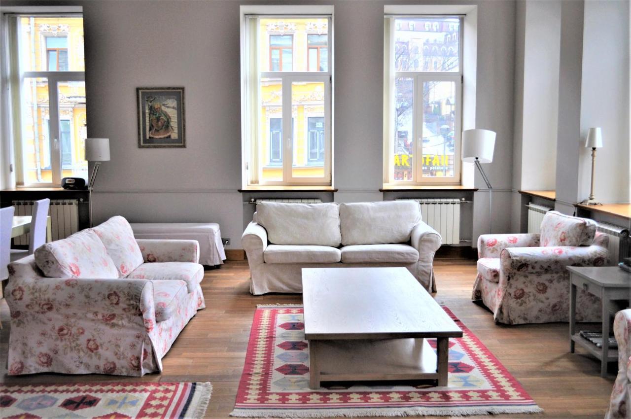 Great 144 Sq.M. Apartment In The Center Of Київ Екстер'єр фото