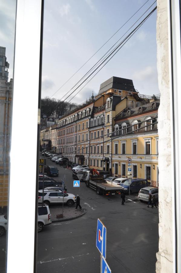 Great 144 Sq.M. Apartment In The Center Of Київ Екстер'єр фото