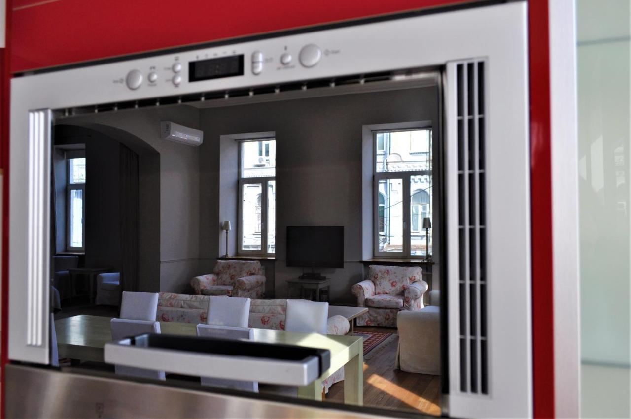 Great 144 Sq.M. Apartment In The Center Of Київ Екстер'єр фото